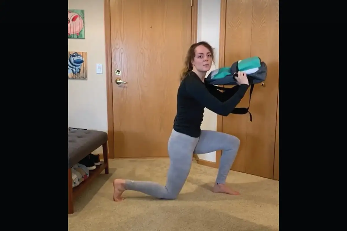 feat_03.31.20-quads-and-glutes-with-courtney