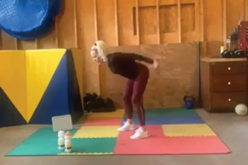 feat_04.02.20-hiit-strength-with-priscilla